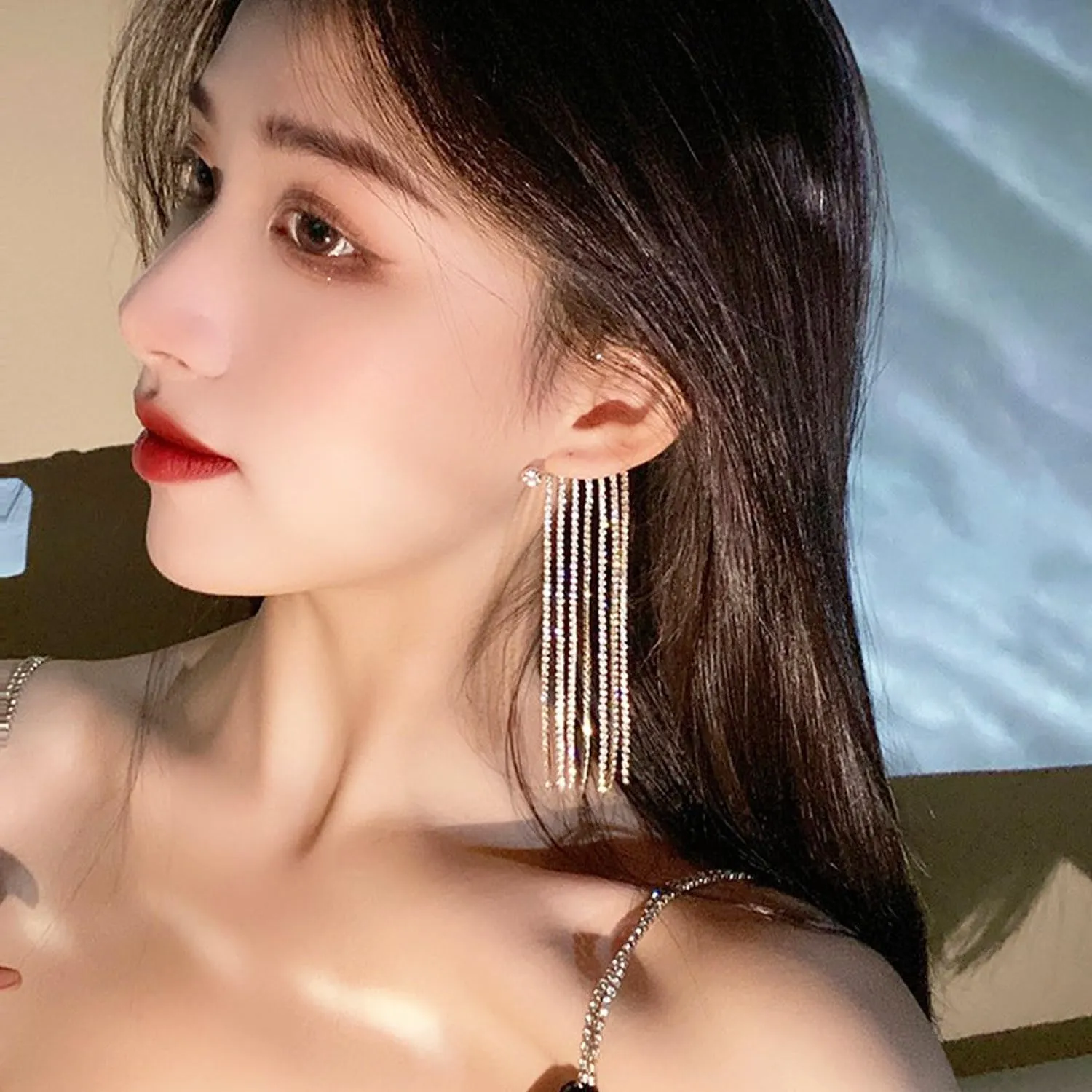 1 Pair Shiny Rhinestone Tassel Ear Cuff Earrings Cubic Zirconia CZ No Piercing Cartilage Vintage Ear Clip Wrap Around for Women(Silver)
