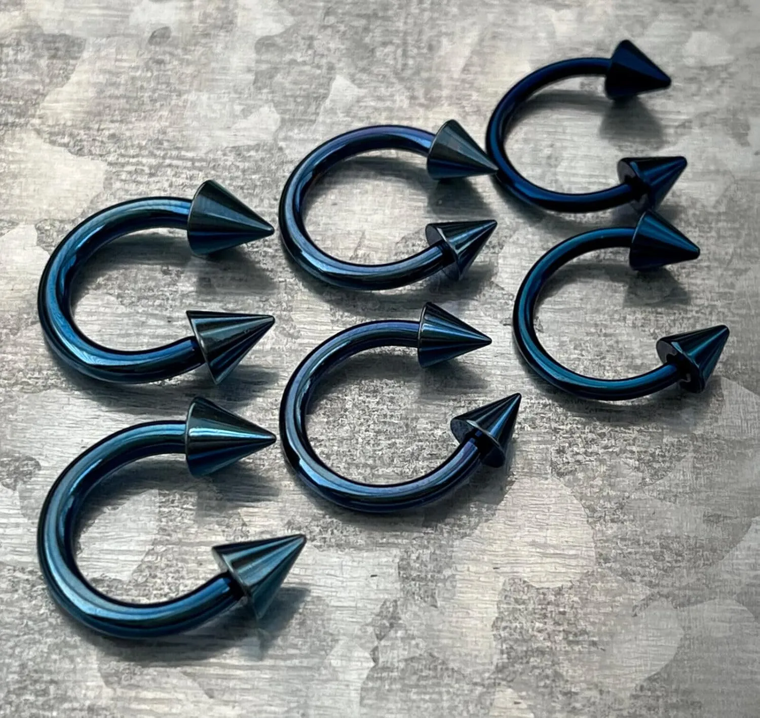 1 Piece Unique Titanium Spiked Circular Barbell Horseshoe Septum, Eyebrow, Nipple Ring - Body Jewelry