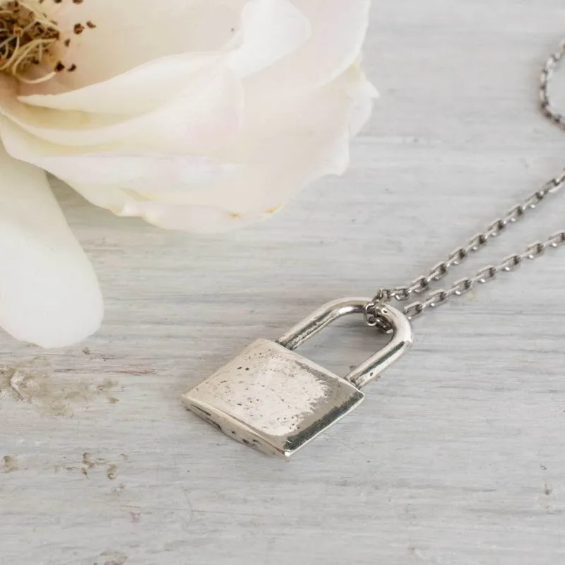 925 Sterling Silver Lock Pendant