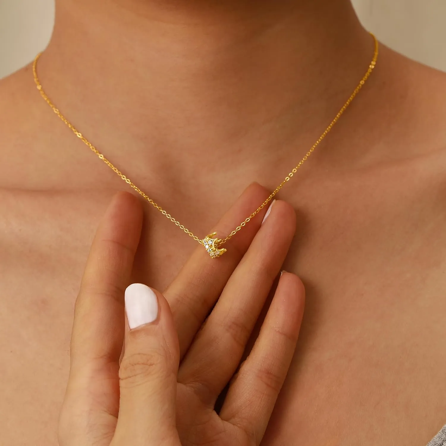 925 Sterling Silver Princess Crown Charm Necklace for Women Round CZ Queen Dainty Pendant Luck Necklace 14K Gold Plated Royal Delicate Crystal Choker Cute to Daughter Mother Wedding Birthday Jewelry