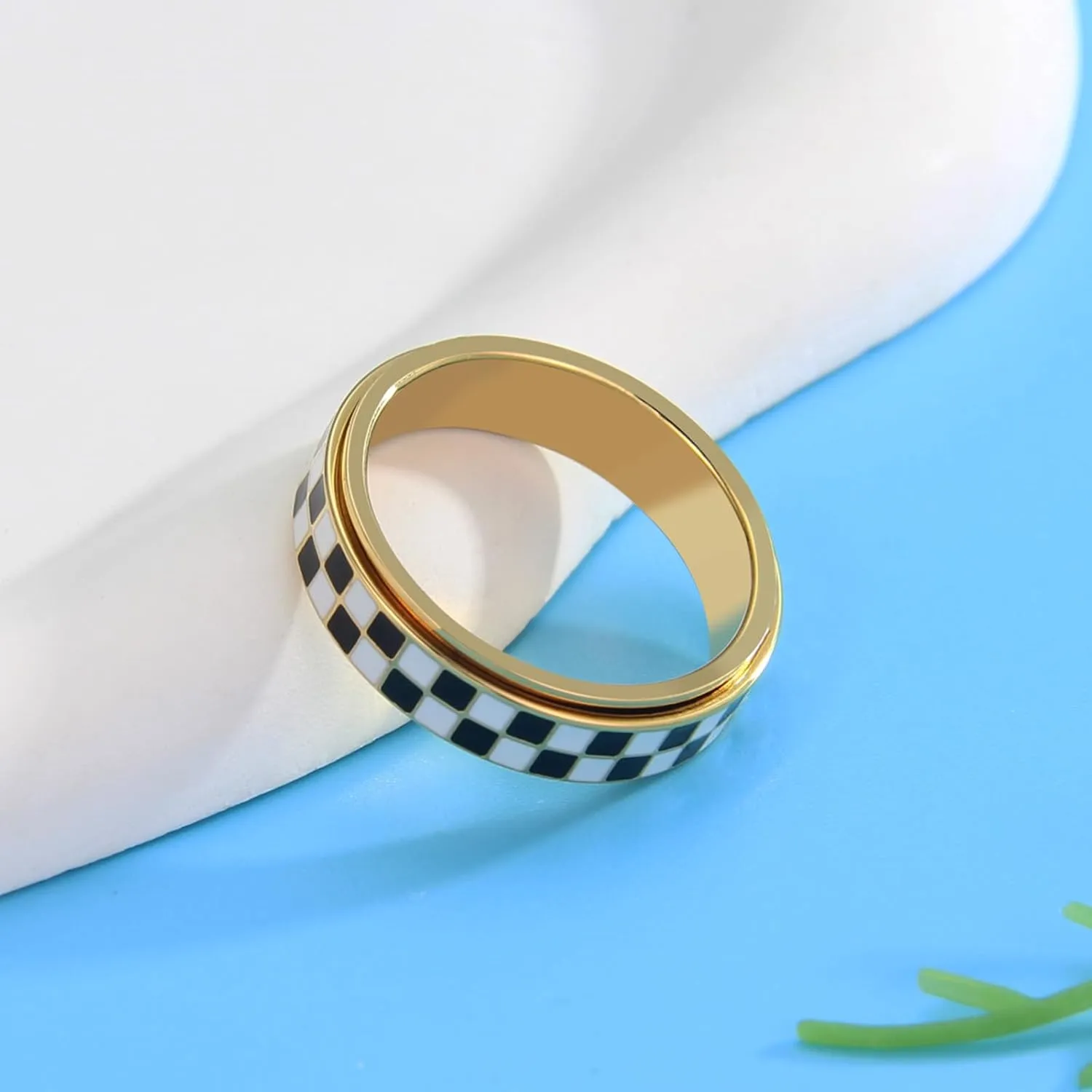 AmorArtSky Checkered Fidget Ring for Adults - 18K Gold Plated Stainless Steel Rotating Spinner Jewelry, Anxiety & Stress Relief Gift for Women/Men (Black and White Pattern)