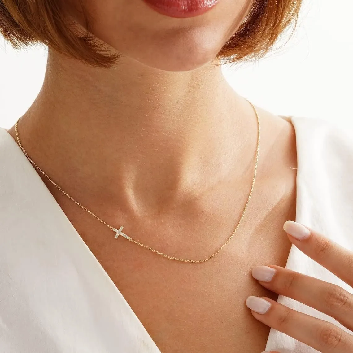 BERISO Cross Necklace 14K Gold/Silver Plated Double Cross Pendant Necklace Dainty Diamond Cross Charm Link Chain Choker Delicate Faith Jewelry Religious Gifts for Women Teen Girls Men Boys