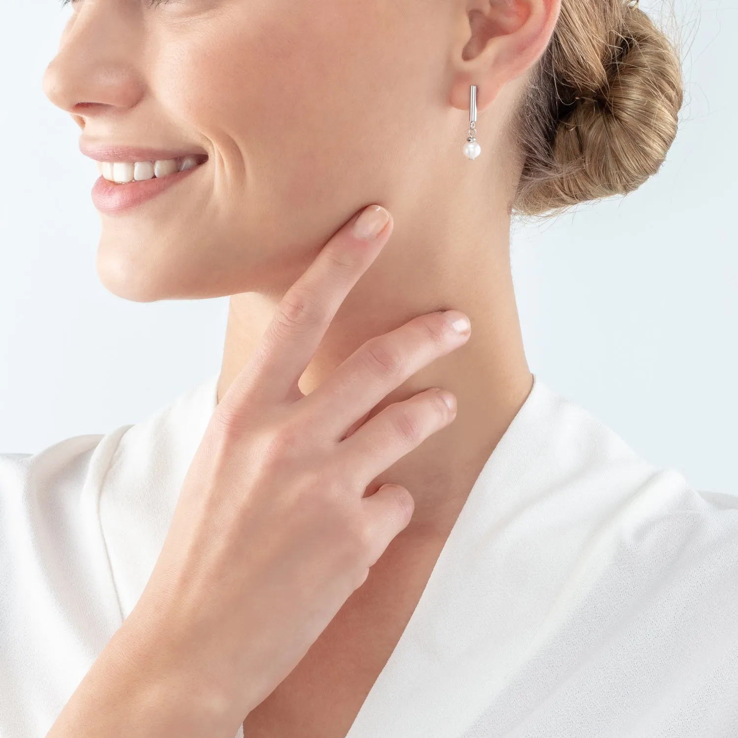 Classy freshwater pearl earrings silver