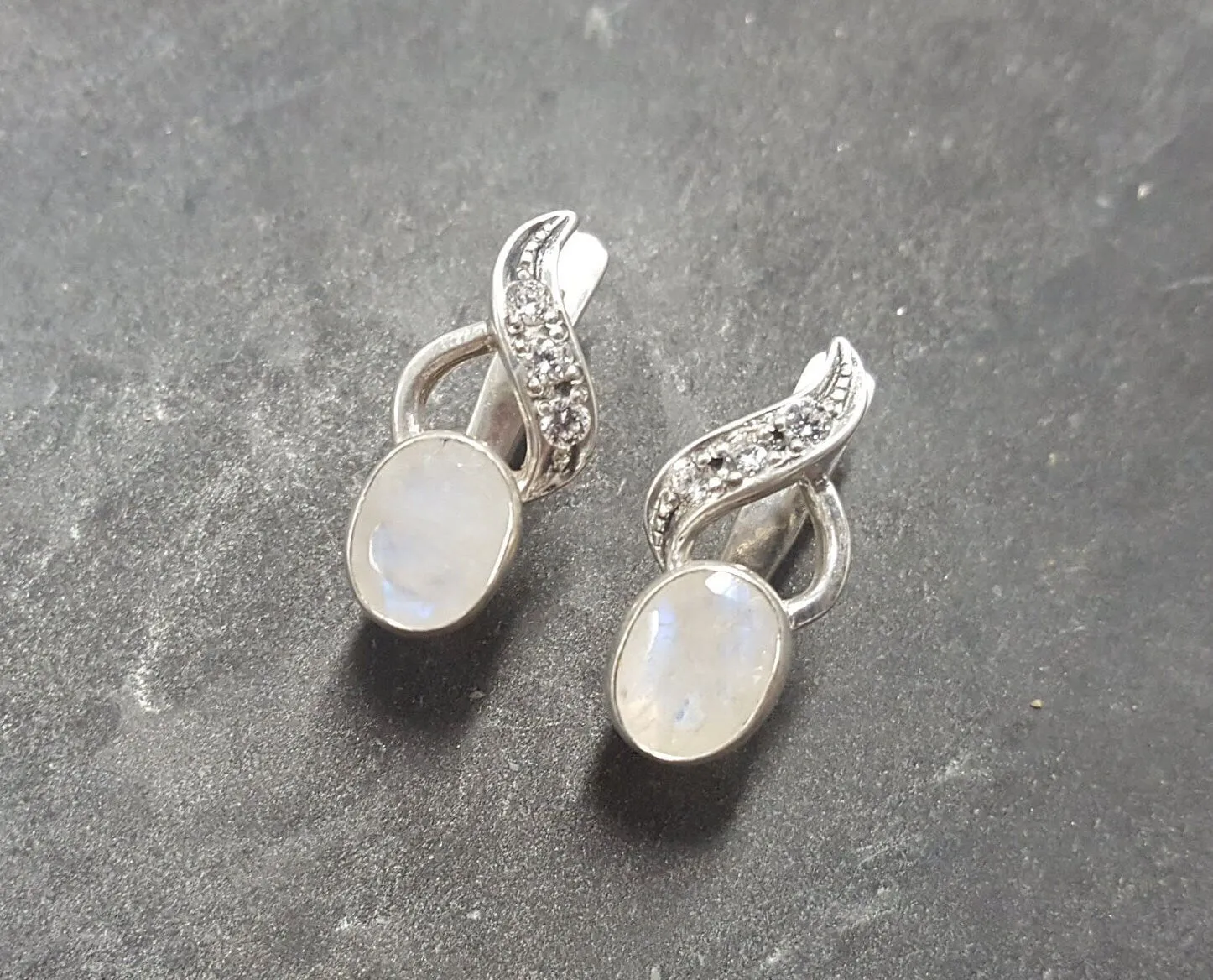 Classy Moonstone Earrings - Natural Rainbow Moonstone - Vintage Drop Earrings