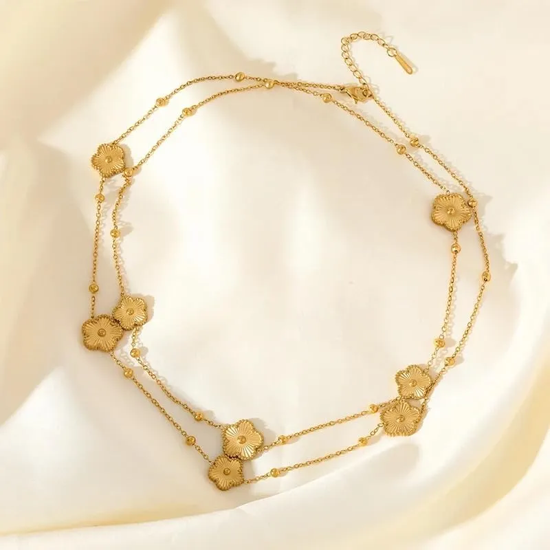 Clover Jewelry Set 18K Gold Plated Stainless Steel Necklace with Flower Design Four leaf clover for Women, Elegant Four Leaf Clover Necklace Floral Style Jewelry