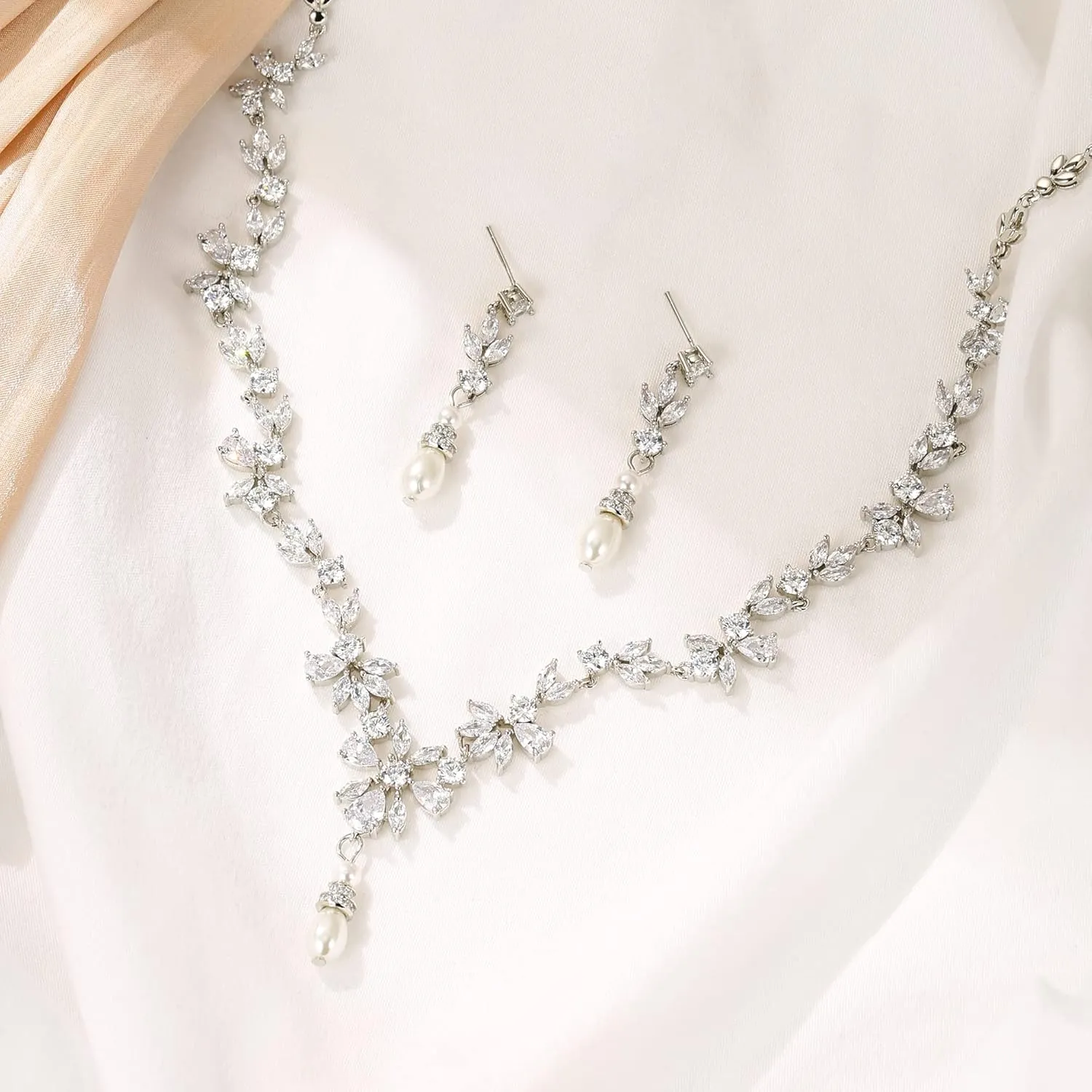 Crysdue Wedding Jewelry Set for Women, Floral Leaf Vine Teardrop Necklace Dangle Earrings Bracelet and Hair Comb, Cubic Zirconia Elegant Party Prom Jewellery for Bridal Bridesmaid