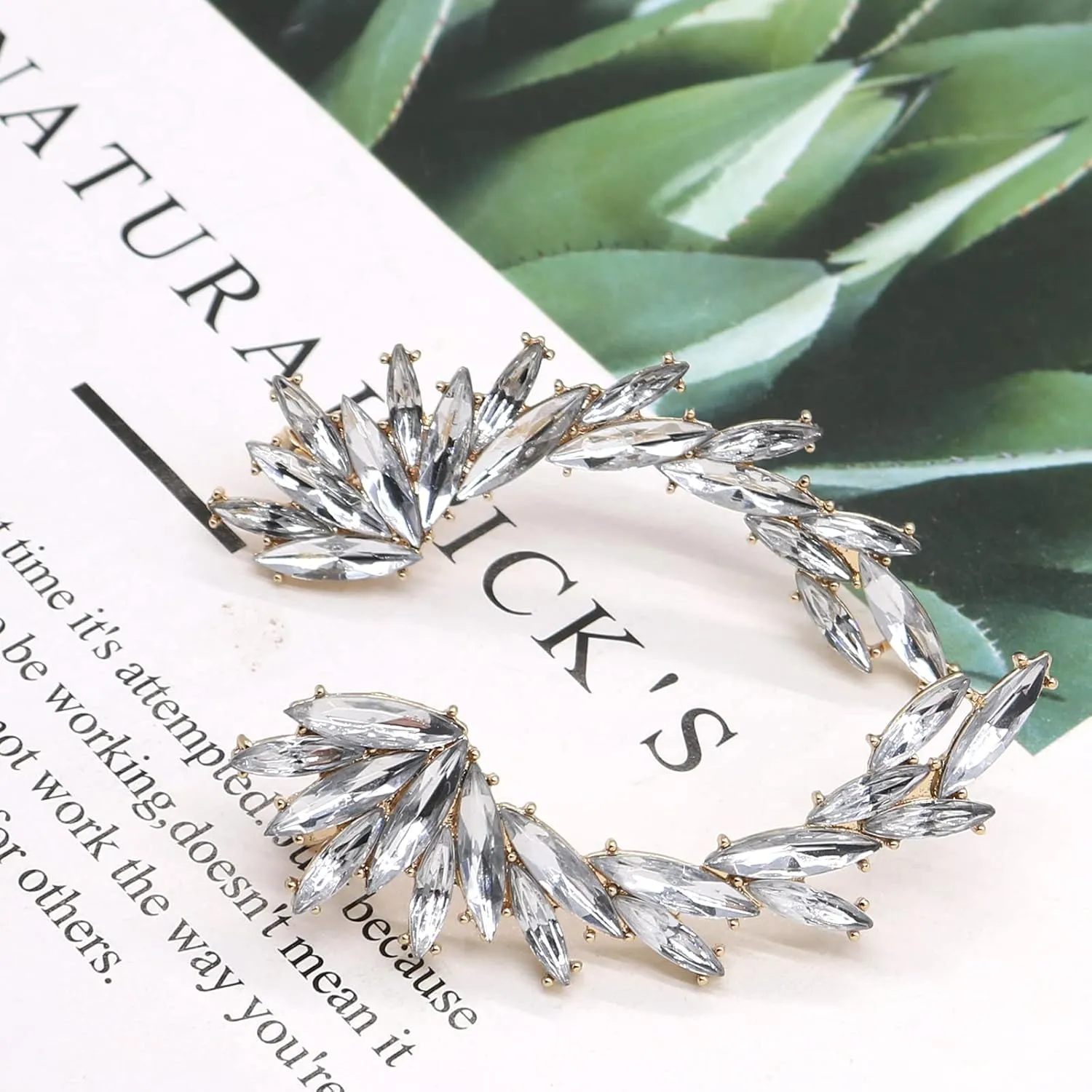 Crystal Zircon Leaf Climbers Crawler Earrings Cute Rhinestone Ear Cuff Wrap Clip Stud Earring Climber Top Ear Clip Fashion Jewelry Jacket for Women Gold Silver Plated