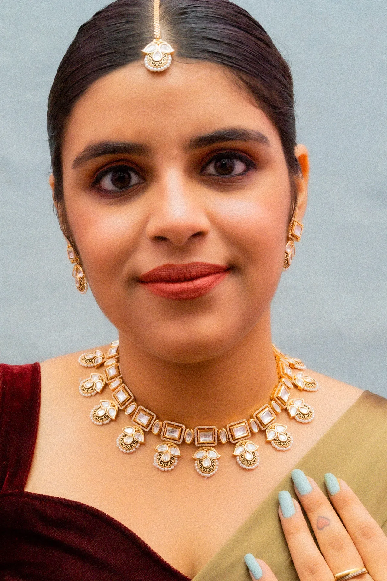 Designer Gold Plated Kundan Necklace With Earrings & Maangtikka