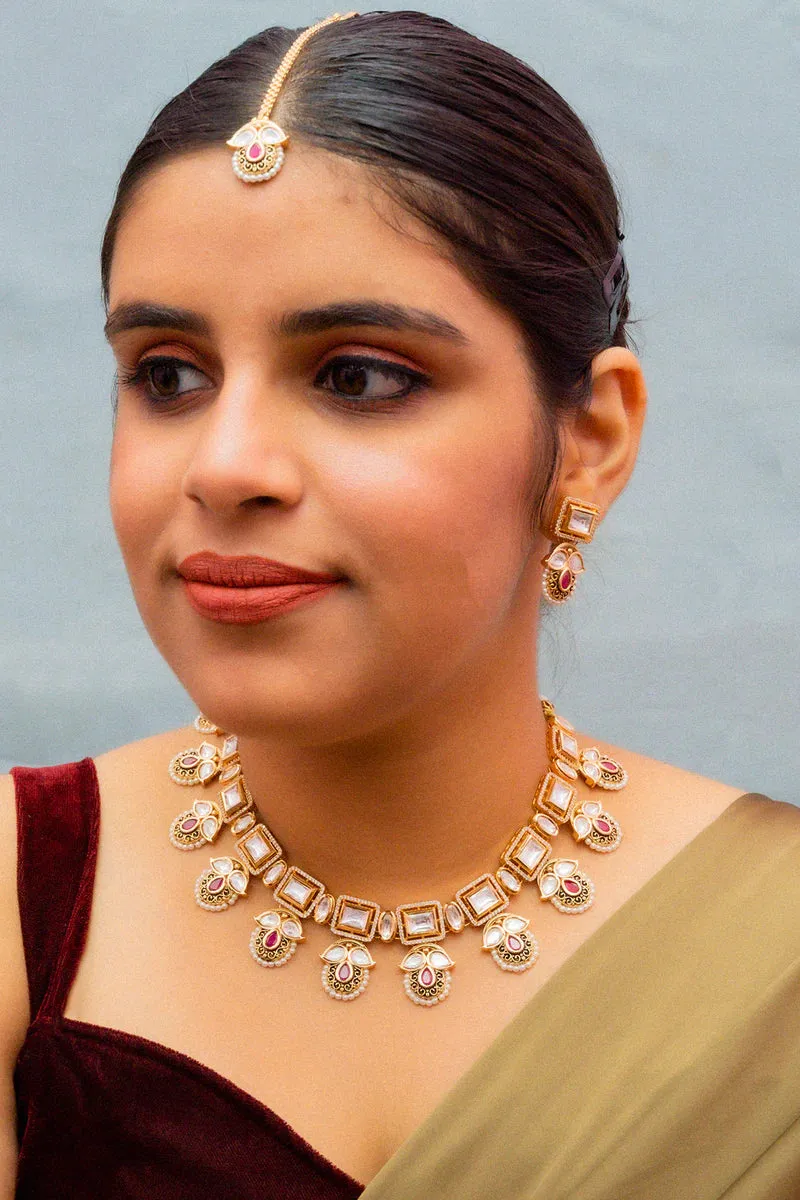 Designer Gold Plated Kundan Necklace With Earrings & Maangtikka