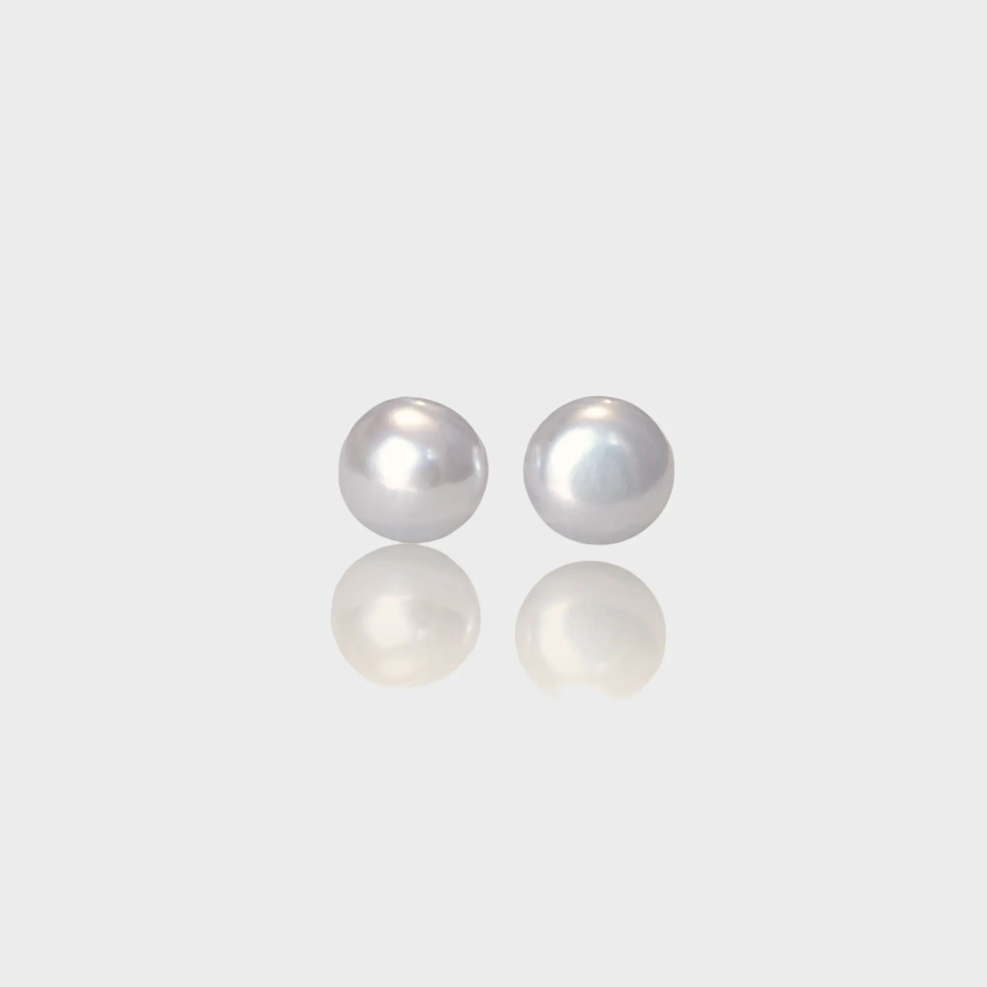 Diana Pearl Studs