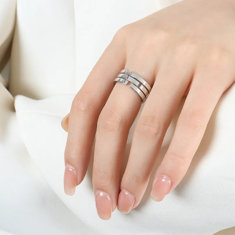 Elegant Gold-Plated Geometric Fashion Rings for Men and Women, Hip-Hop Style, Long-Lasting Shine
