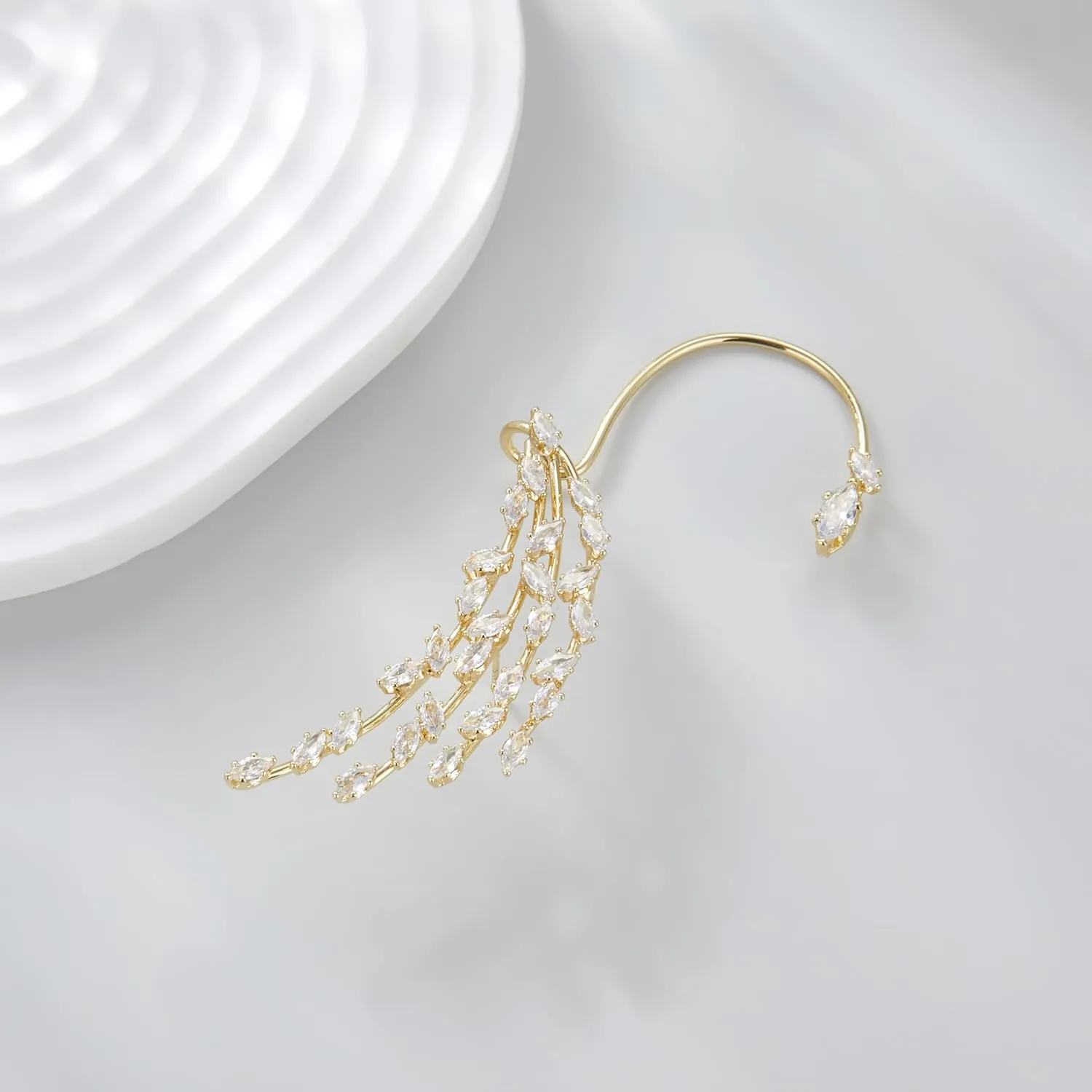 Fashion CZ Earrings for Women Unique Leaf Design Wrap Earring Charm Ear Cuff with Cubic Zirconia for Christmas Day Gift