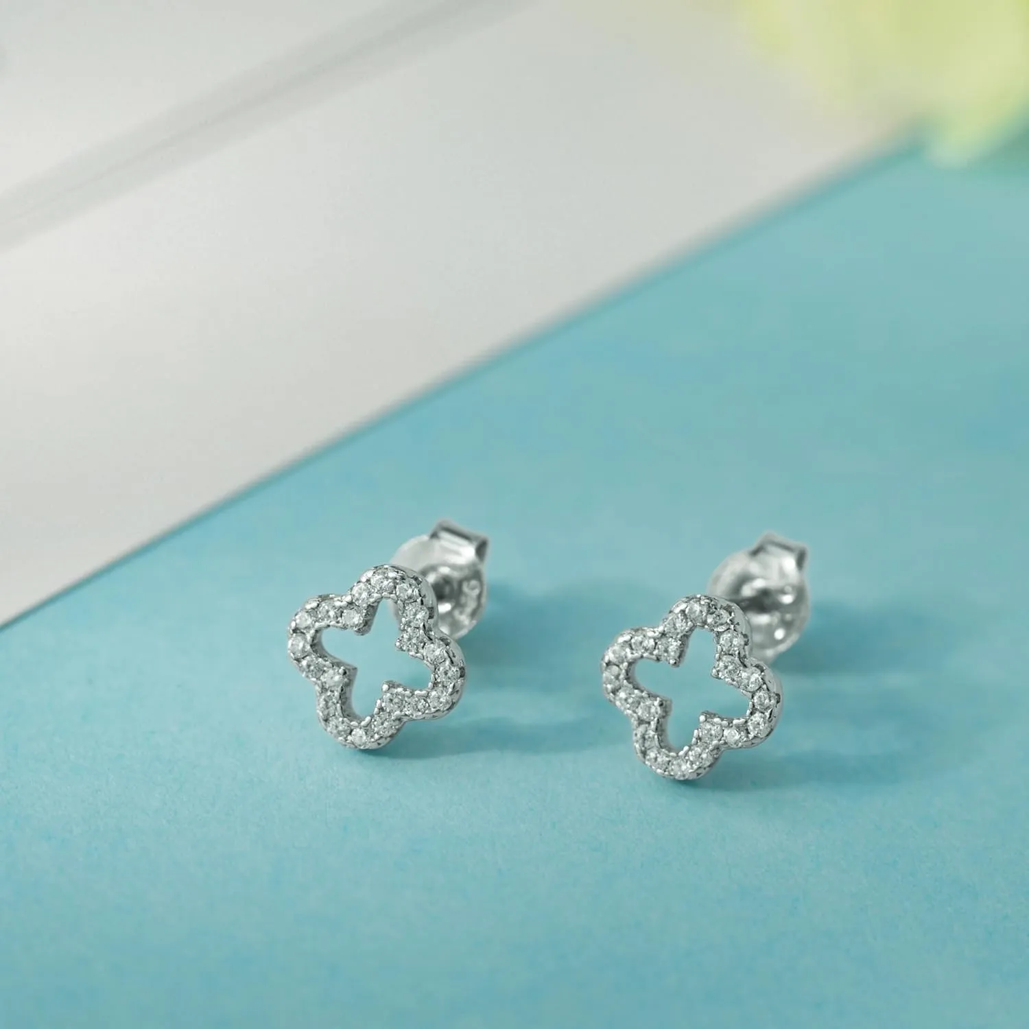 Four Leaf Clover Earrings 925 Sterling Silver for Women,Stud Earrings Jewelry with Black Onyx and Mother of Pearl,Elegant Gift for Her
