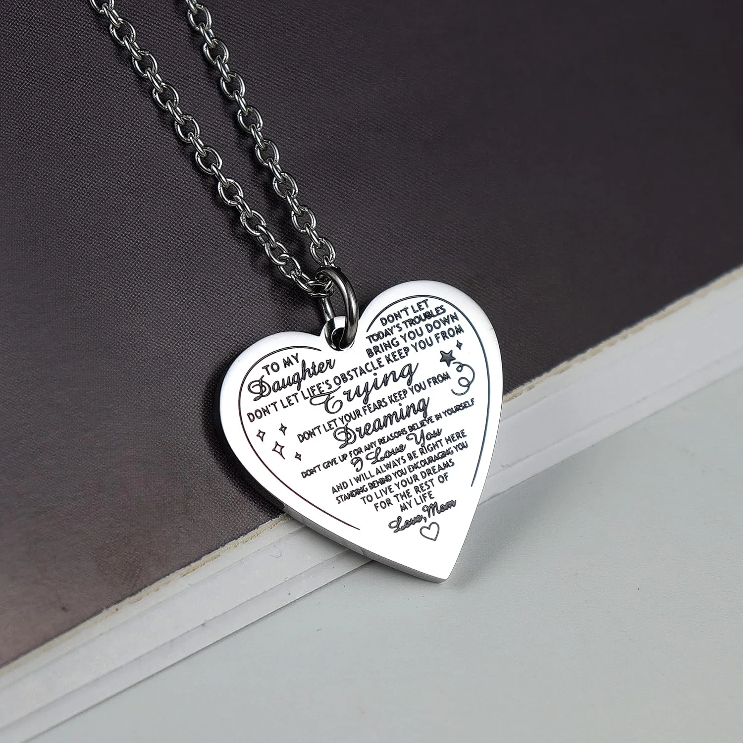 Fuqimanman2020 Heart Pendant Necklace To My Daughter from Mom Dad Inspirational Necklace Gift Never Forget That I Love You Forever Birthday Christmas Graduation Gifts