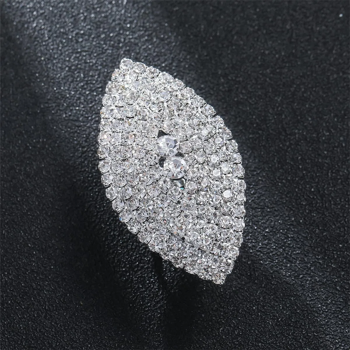FUTIMELY Shiny Rhinestone Ring for Women Bohemian Thick Big Elliptical Geometry Ring Adjustable Crystal Band Ring Wedding Party Prom Ring for Women