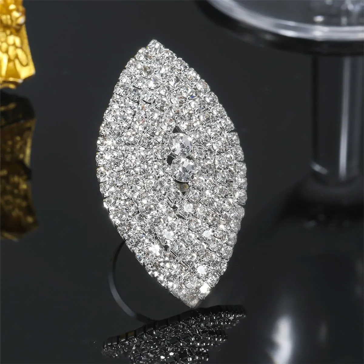 FUTIMELY Shiny Rhinestone Ring for Women Bohemian Thick Big Elliptical Geometry Ring Adjustable Crystal Band Ring Wedding Party Prom Ring for Women