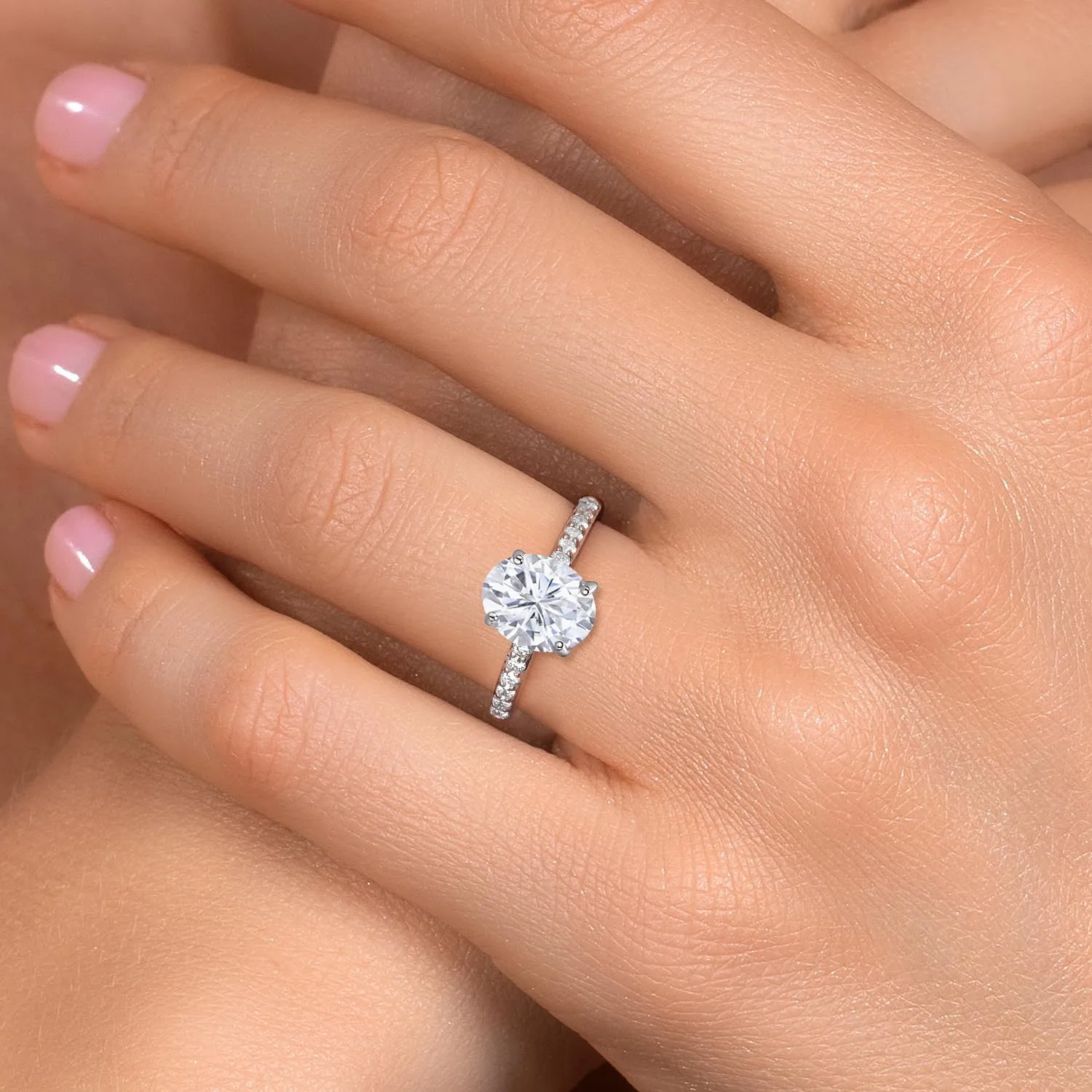 Gem Stone King 10K White Gold White Moissanite and Lab Grown Diamond Engagement Ring For Women | 2.30 Cttw | Oval 9X7MM | Gemstone Birthstone | Available in Size 5,6,7,8,9