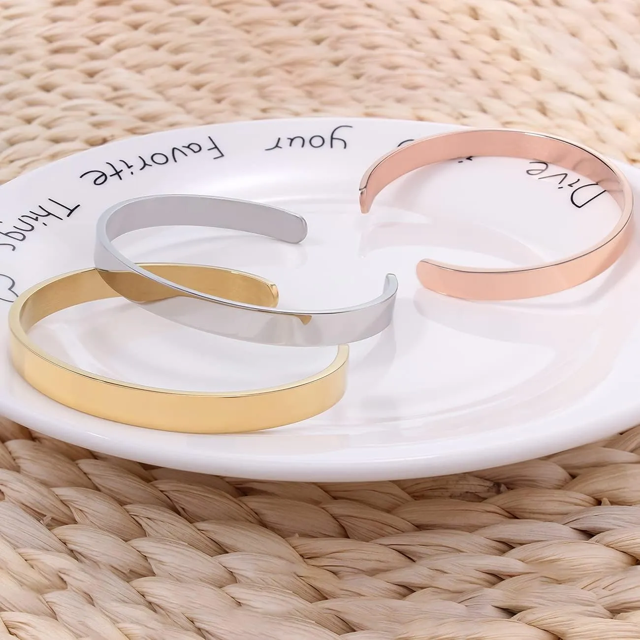 Inspirational Bracelets as Gifts for Women Daughters Teenagers Mom Sisters Stainless Steel Engraved Birthday Motivational Friendship Bangle