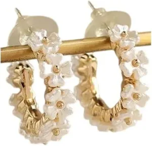 New 2026 C-Shaped Imitation Pearl Earring Fashion Design High End Hoop Earrings For Women Trendy Jewelry Elegant Gift Accessories Creative