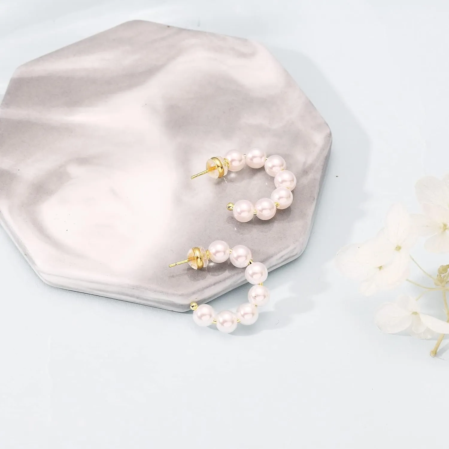 Pearl Hoop Earrings for Women Small Pearl Hoop Earrings Gold Plated Lightweight Open Large Circle Round Pearl Earrings Jewelry Birthday Gift for Women