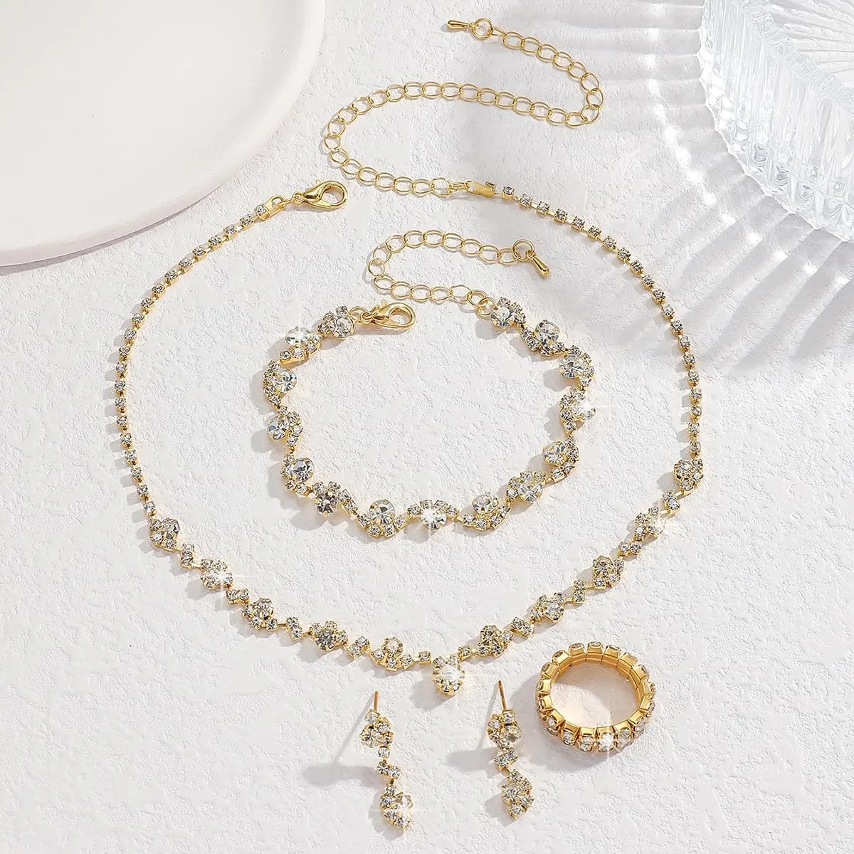 Prom Jewelry Sets Silver Bride Jewelry Set for Wedding Bridesmaid Accessories Necklace Earrings Bracelet Set Elegant Crystal Wedding Prom Jewelry for Women