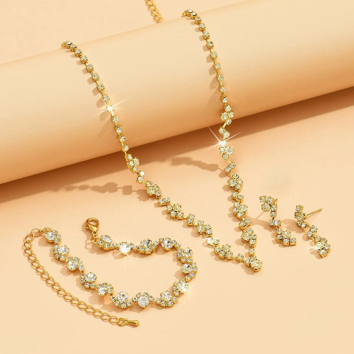 Prom Jewelry Sets Silver Bride Jewelry Set for Wedding Bridesmaid Accessories Necklace Earrings Bracelet Set Elegant Crystal Wedding Prom Jewelry for Women