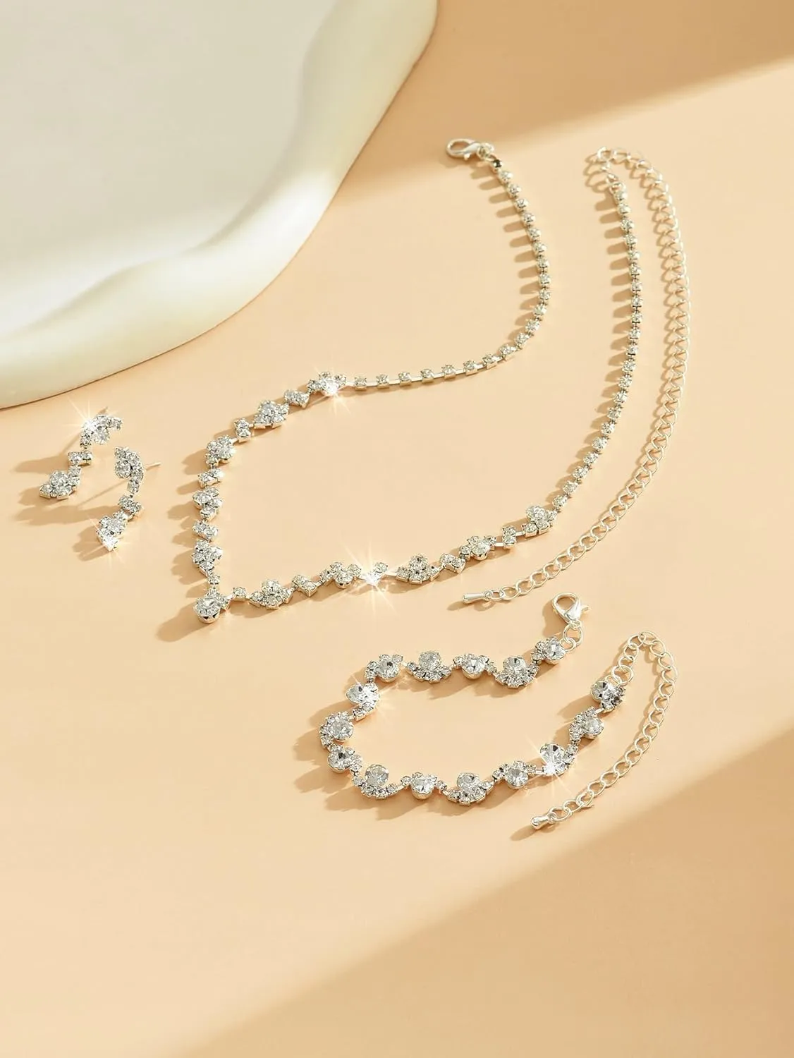 Prom Jewelry Sets Silver Bride Jewelry Set for Wedding Bridesmaid Accessories Necklace Earrings Bracelet Set Elegant Crystal Wedding Prom Jewelry for Women