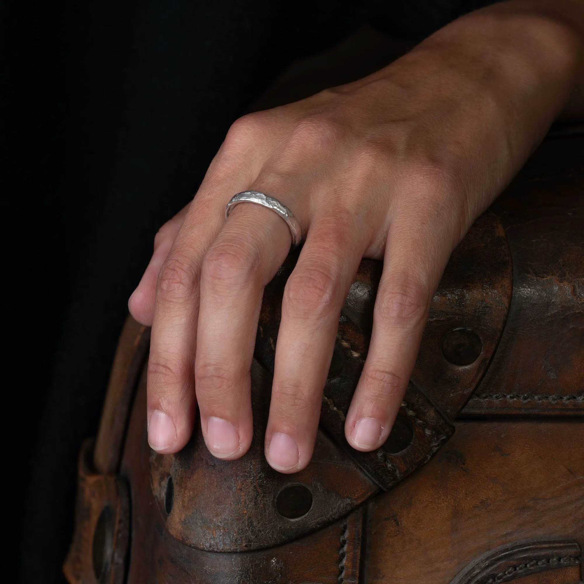 Rock Medium Ring Platinum