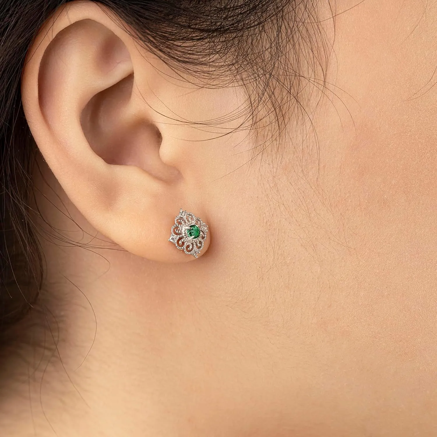 Small Green Emerald Sterling Silver Stud Earrings For Women Hypoallergenic Square Handmade Dainty Classy Nickle Free Light Weight comfortable May Birthstone Earrings Jewelry Gift For Her Keenove