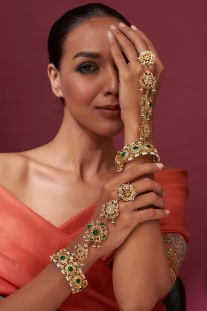 Tahira Haathphool 
 22 Kt Gold Plated