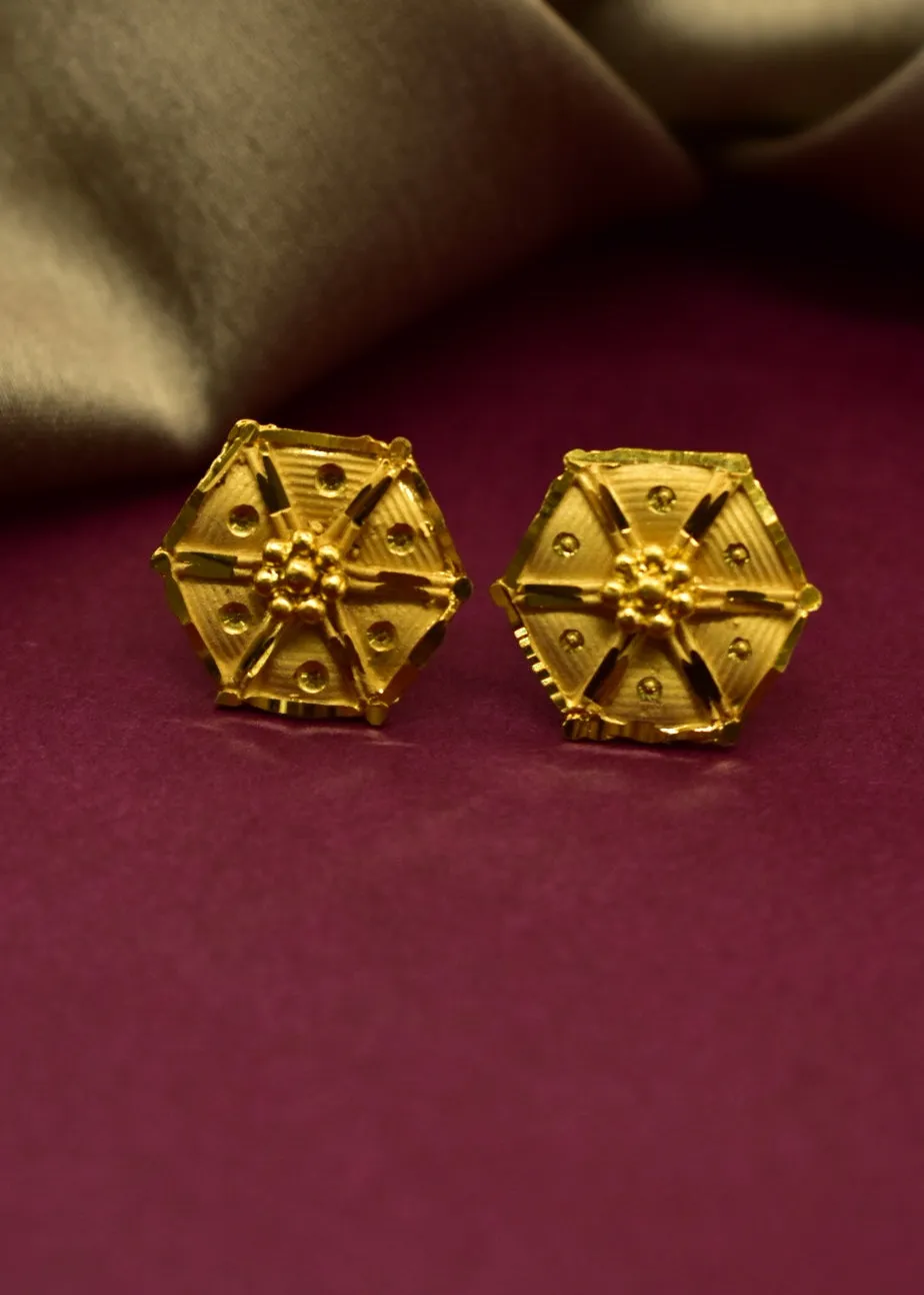 TRIANGLE STUDS EARRINGS