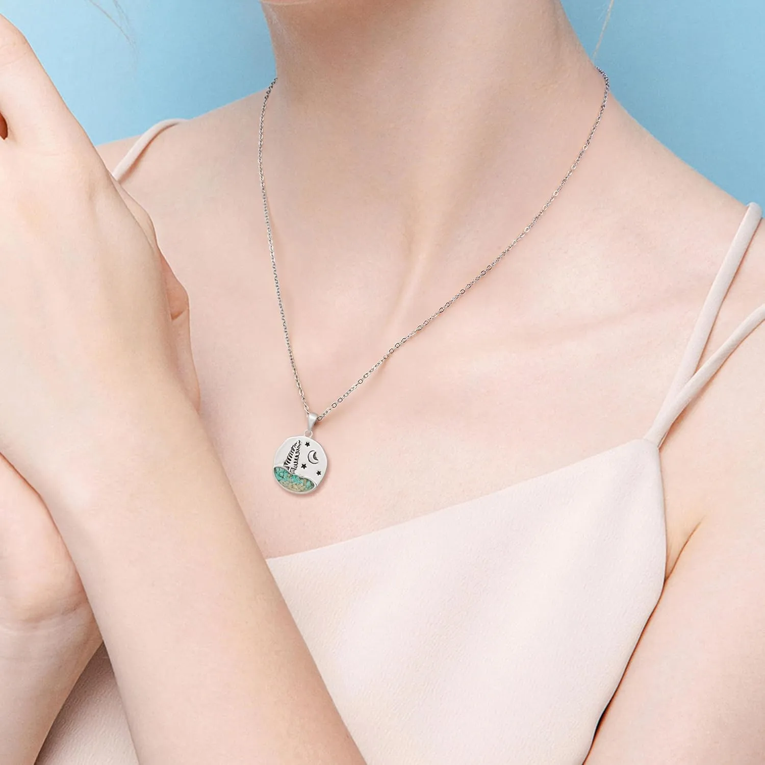 Turquoise Necklace for Women Silver Plated Dainty Cute Pine Tree Mountain Bear Moose Pendant Necklace Vintage Western Turquoise Jewelry for Women Girls Nature Lover Gifts