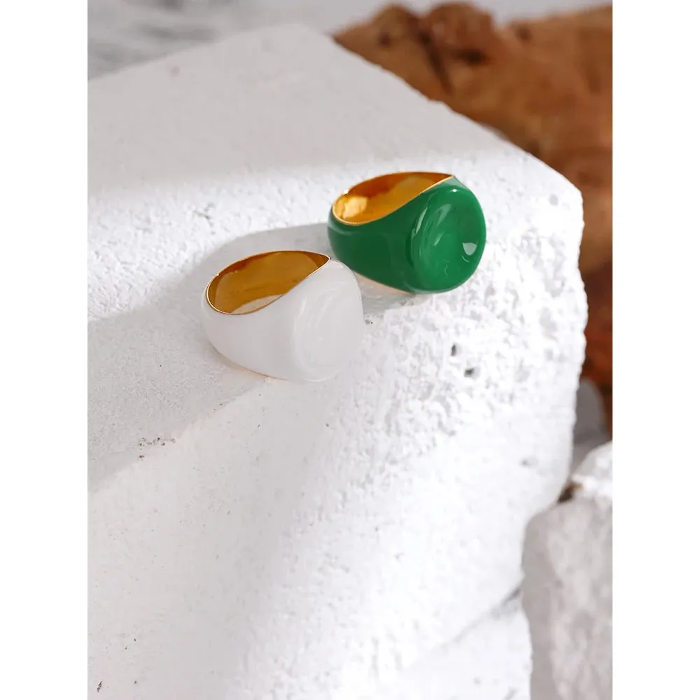 VAIGE Emerald Elegance Stainless Steel Enamel Ring