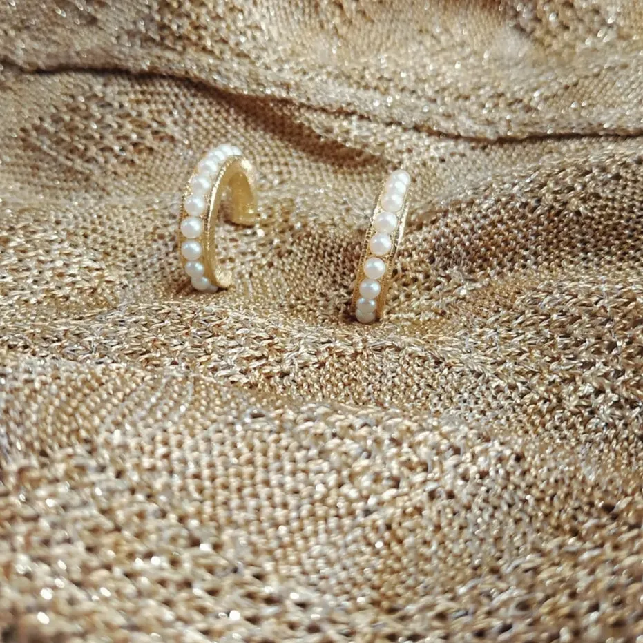 Vintage seed pearl hoop earrings