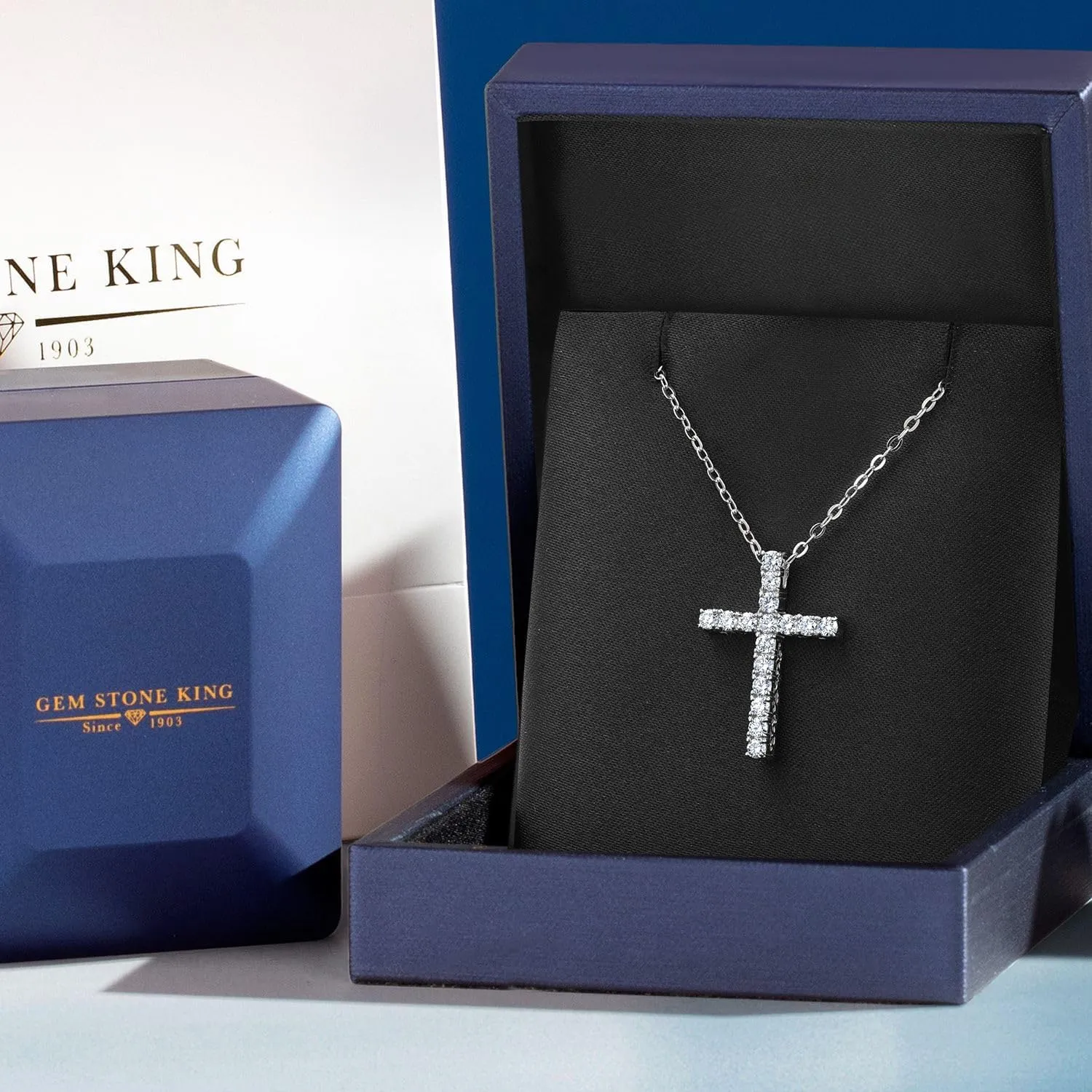 White Lab Grown Diamond Cross Pendant Necklace | 0.50-1.00 Cttw | 925 Sterling Silver | Jesus Christian Religious Crucifix Pendant for Women | DEF Color | VVS-VS Clarity | With 18 Inch Chain
