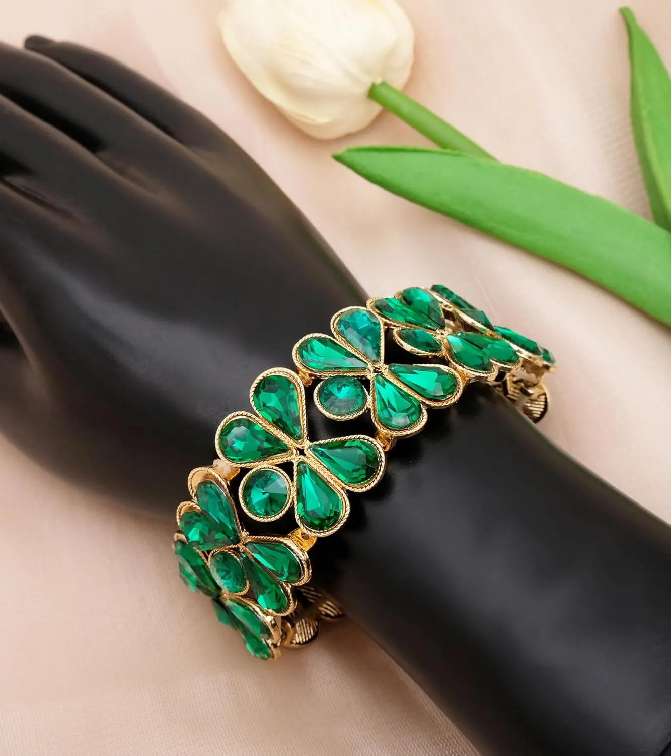 Women's Wide Stretch Bangle Bracelets Wedding Bridal lucky 4-leaf Clover Crystal Bracelet Statement Jewelry for Brides Bridesmaids Prom Party Costume Accessories #1621