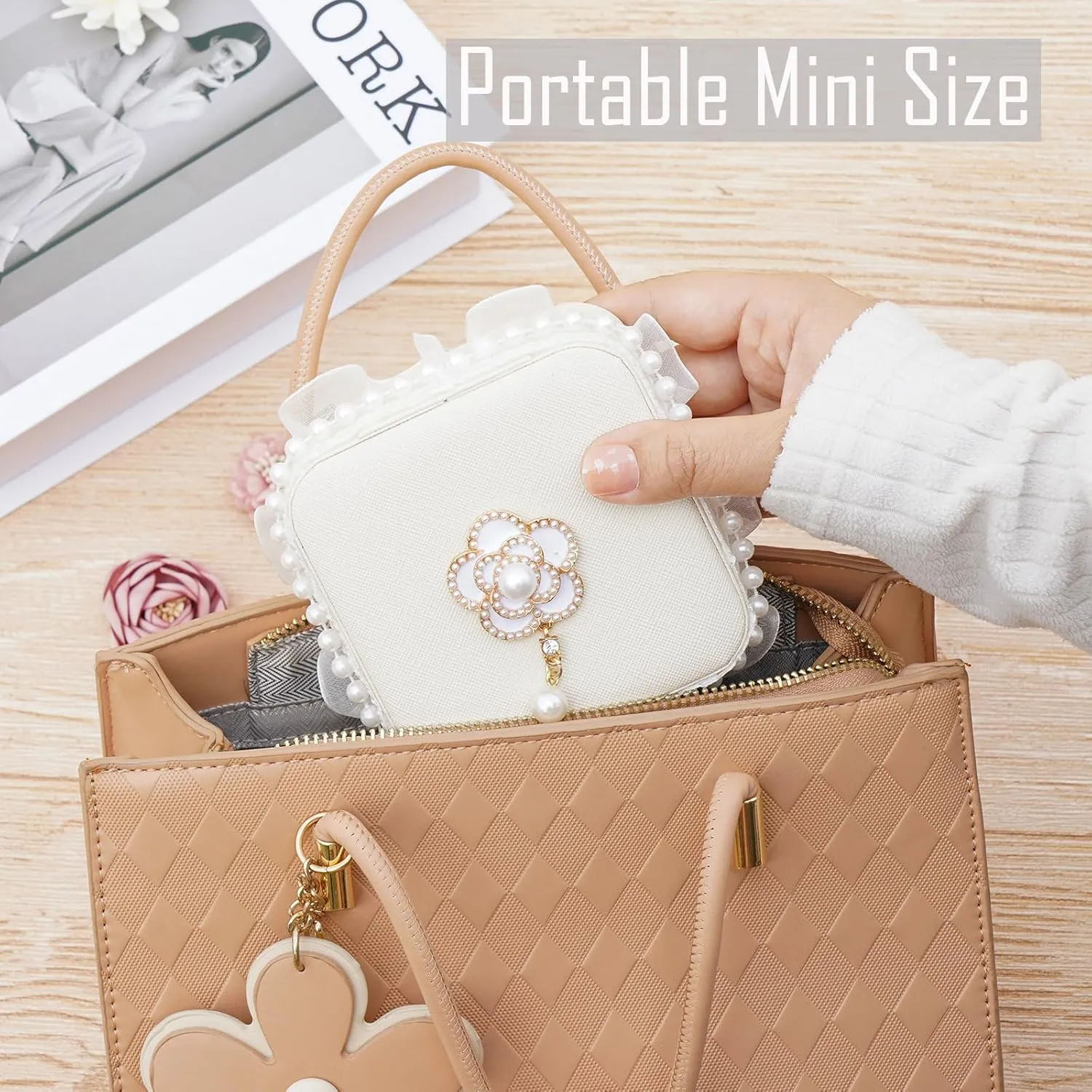 Wonhibo Cute Travel Small Jewelry Case Box with Mirror for Girls Women, Flower White Mini Necklace Ring Earrings Organizer with Lace